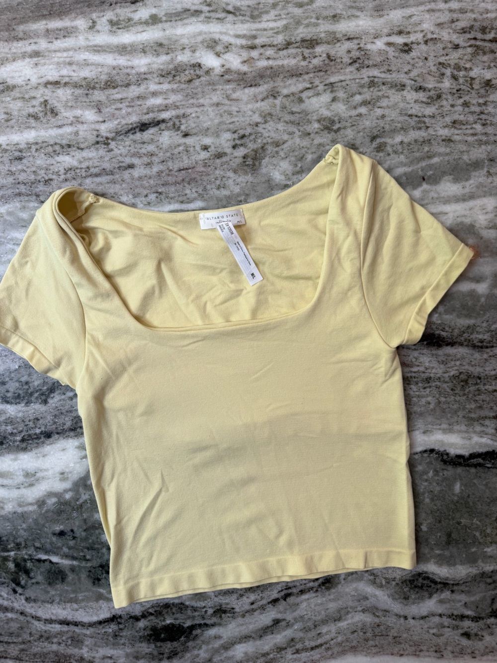 Altar'd State Seamless Pale Yellow Square Neck Crop Top
Size M/L
